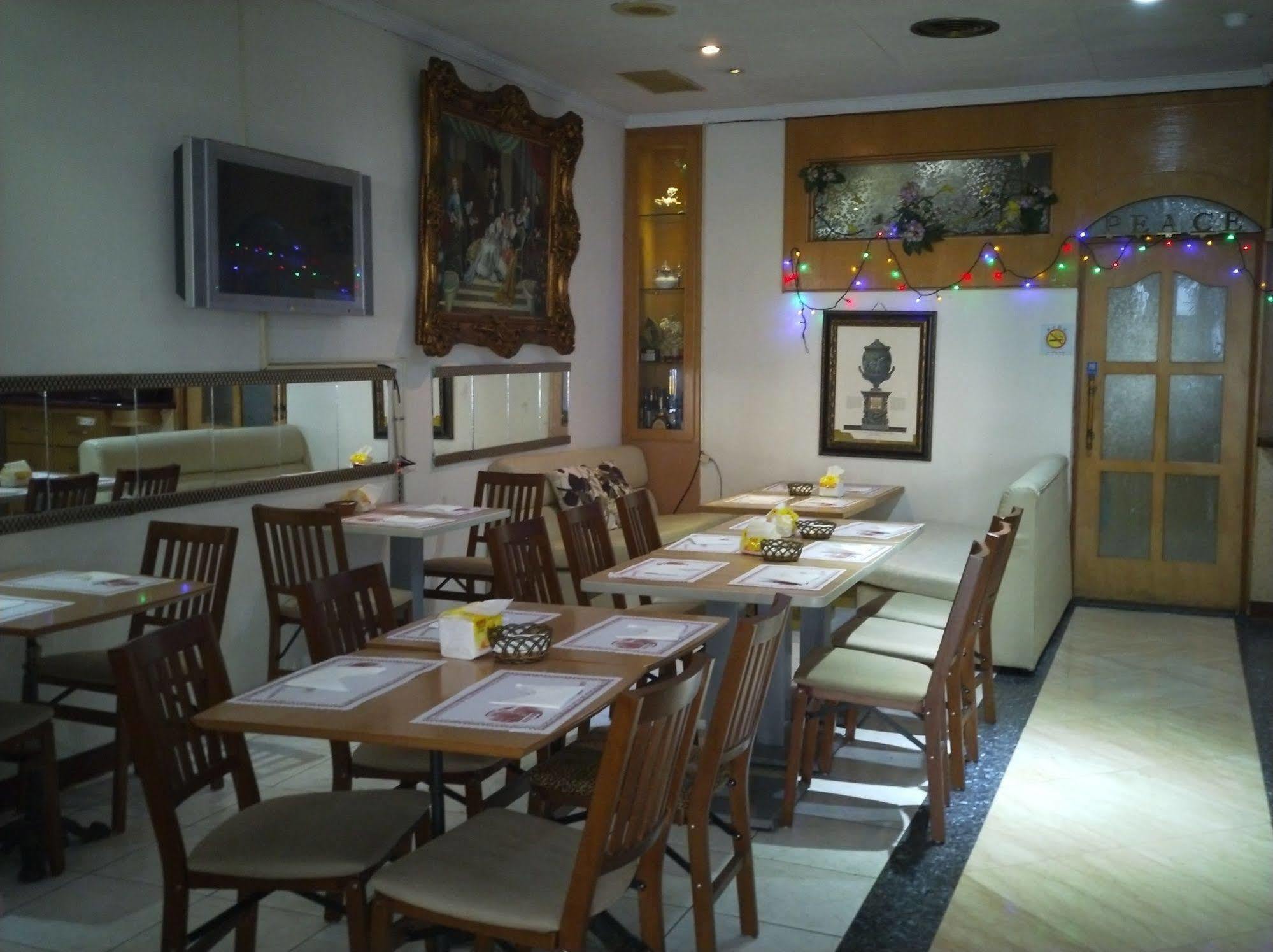 Berkeley Business Hotel Zhongzheng Χσιντσού Εξωτερικό φωτογραφία