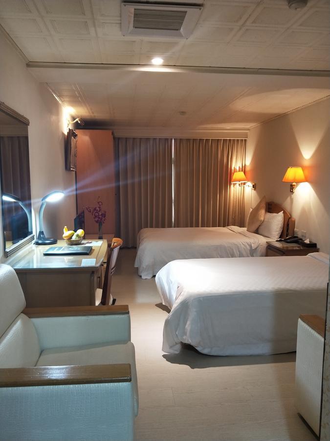 Berkeley Business Hotel Zhongzheng Χσιντσού Εξωτερικό φωτογραφία